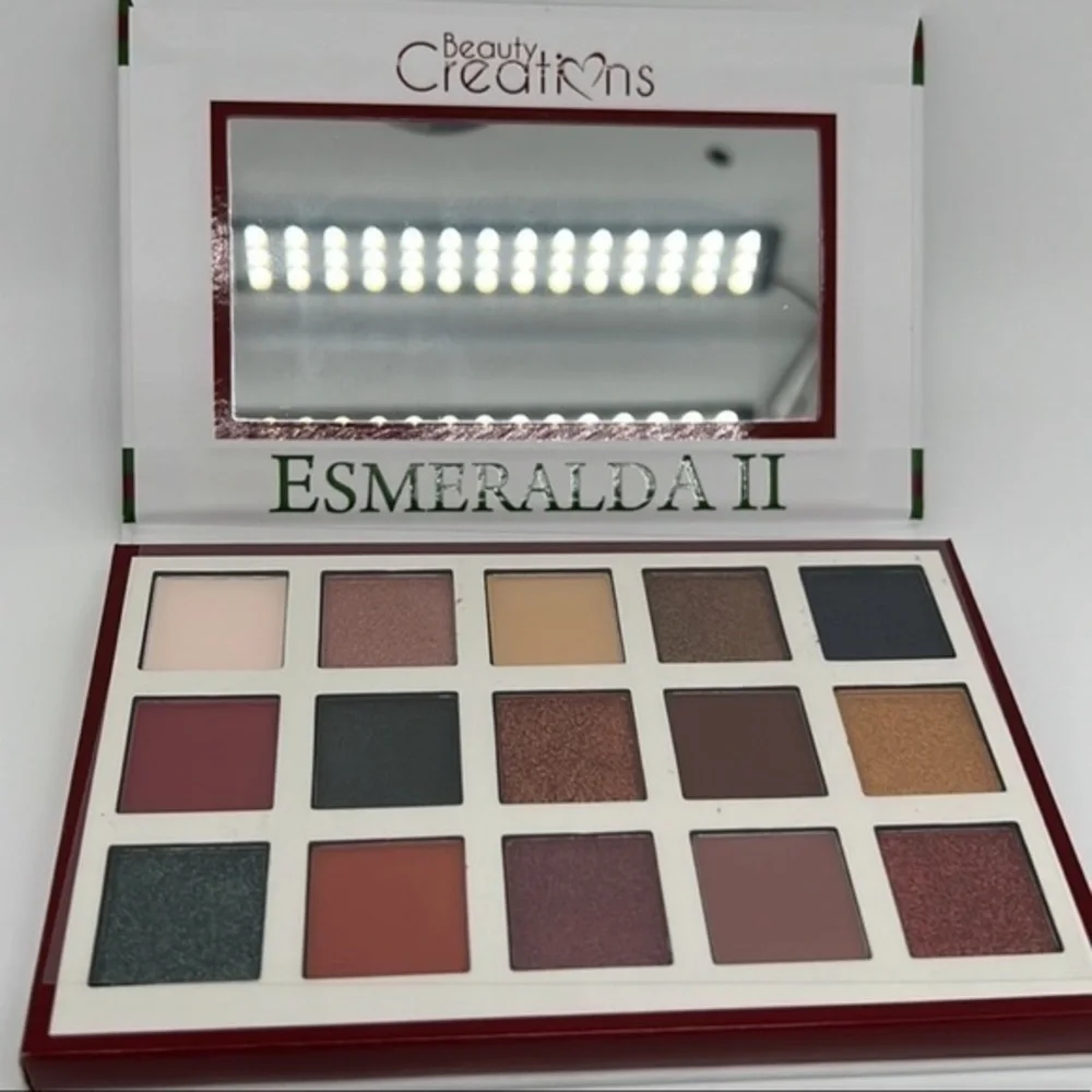 ESMERALDA PALETTE II By Beauty Creations